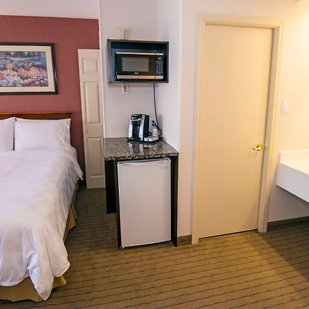 Holiday Inn Hinton By Ihg Buitenkant foto