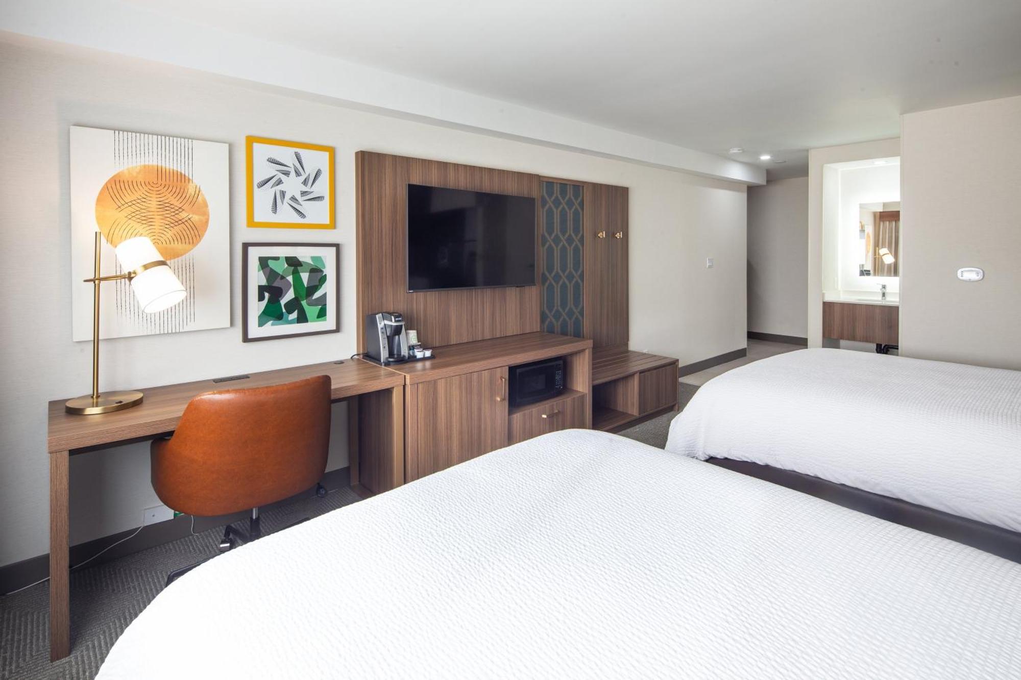Holiday Inn Hinton By Ihg Buitenkant foto